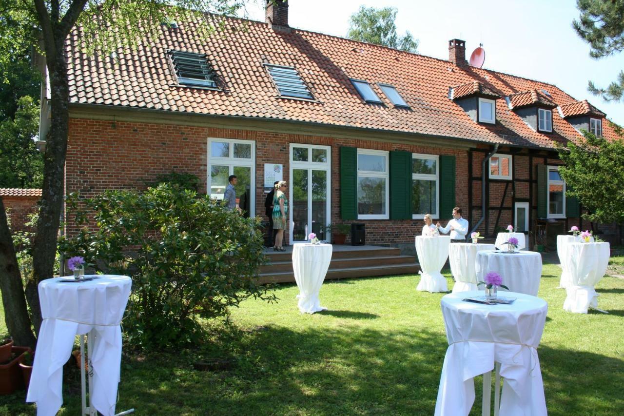 4 Sterne Wohnen "Zum Alten Forsthof" Am Schlosspark, App 1 "Smuck Und Groot" Eutin Exterior foto